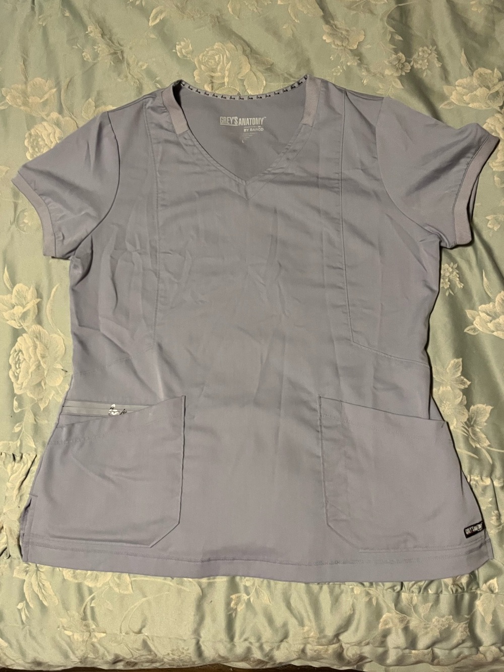 Grey's Anatomy by Barco Light Gray Short-Sleeve V-Neck Scrub Top